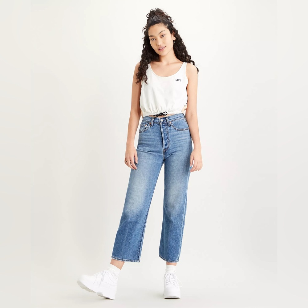 Levi’s Ribcage 29x27 light wash with fades 29 Straight ankle high waist button